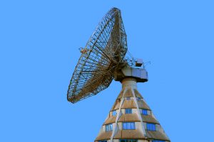 Astropeiler Stockert in der Eifel ist das erste frei bewegliche Radioteleskop Deutschlands